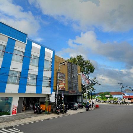 RedDoorz Plus @ Terban Residence Yogyakarta Bagian luar foto