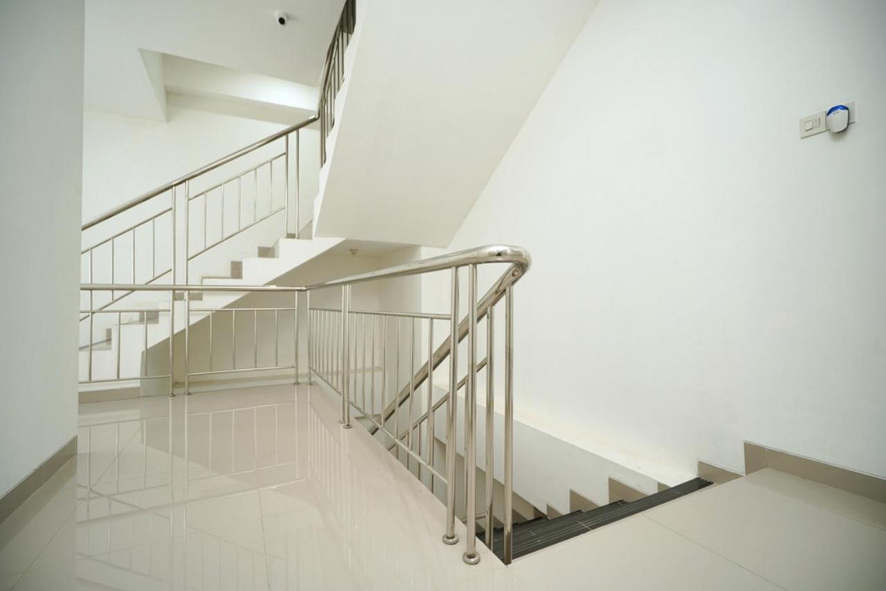 RedDoorz Plus @ Terban Residence Yogyakarta Bagian luar foto