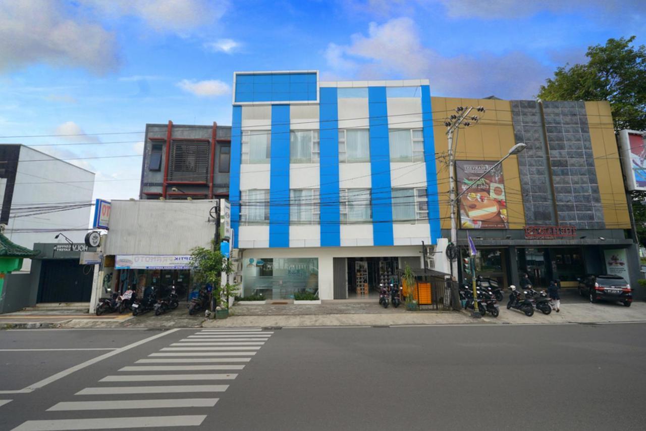 RedDoorz Plus @ Terban Residence Yogyakarta Bagian luar foto