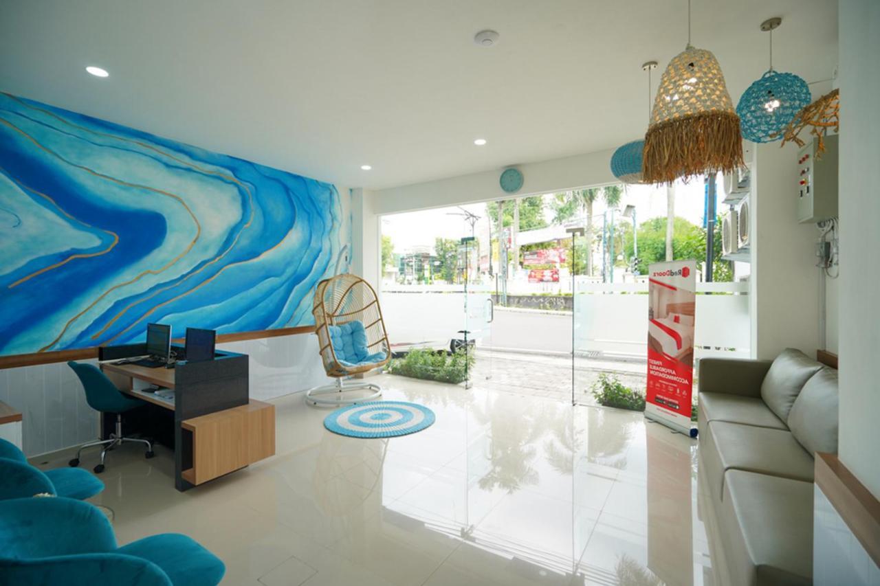 RedDoorz Plus @ Terban Residence Yogyakarta Bagian luar foto